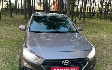 Hyundai Solaris II рестайлинг, 2018 год, 1 200 000 рублей, 2 фотография