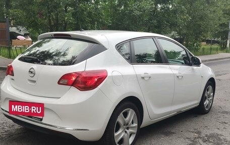 Opel Astra J, 2013 год, 900 000 рублей, 5 фотография