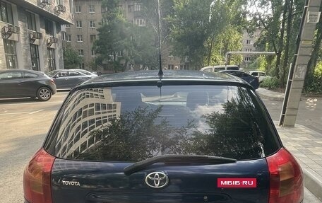 Toyota Corolla, 2004 год, 550 000 рублей, 3 фотография