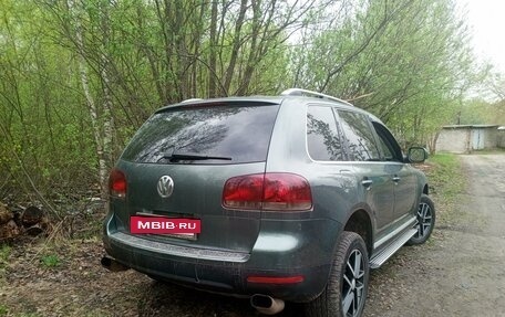 Volkswagen Touareg III, 2003 год, 550 000 рублей, 2 фотография