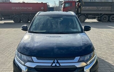 Mitsubishi Outlander III рестайлинг 3, 2019 год, 2 400 000 рублей, 1 фотография