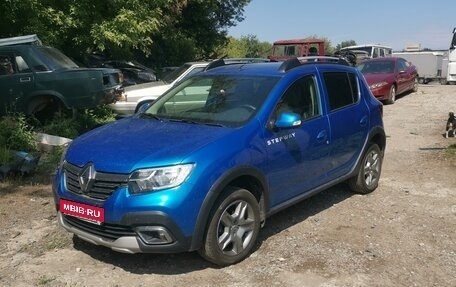 Renault Sandero II рестайлинг, 2019 год, 1 230 000 рублей, 1 фотография