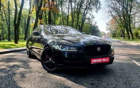 Jaguar XE I рестайлинг, 2015 год, 2 200 000 рублей, 1 фотография