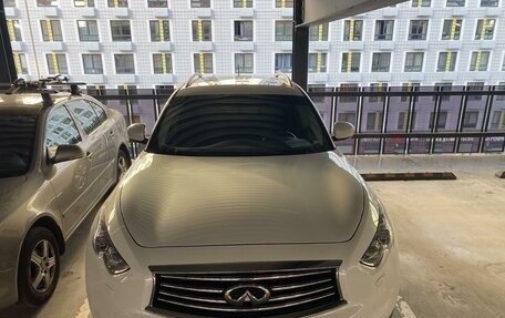 Infiniti QX70, 2015 год, 3 250 000 рублей, 3 фотография