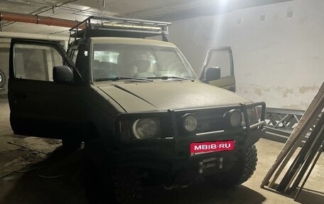 Mitsubishi Pajero III рестайлинг, 1993 год, 580 000 рублей, 9 фотография