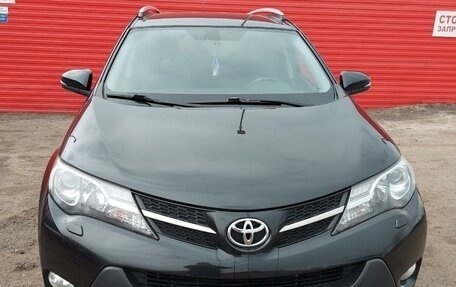 Toyota RAV4, 2013 год, 1 950 000 рублей, 2 фотография