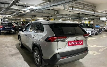 Toyota RAV4, 2021 год, 3 799 000 рублей, 3 фотография