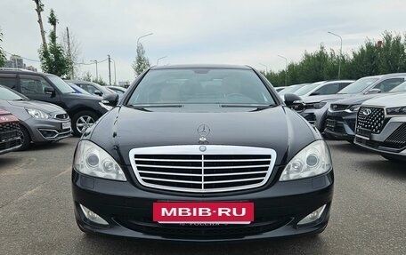 Mercedes-Benz S-Класс, 2006 год, 1 300 000 рублей, 2 фотография