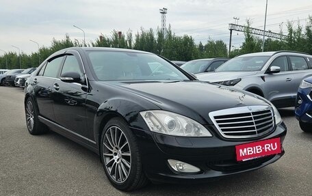 Mercedes-Benz S-Класс, 2006 год, 1 300 000 рублей, 3 фотография