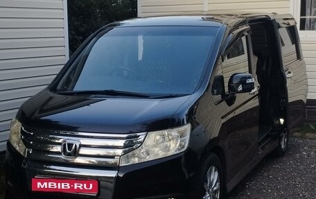 Honda Stepwgn IV, 2012 год, 1 570 000 рублей, 2 фотография