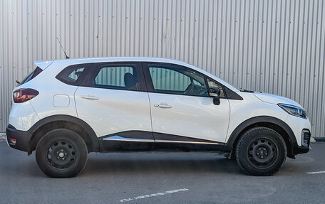 Renault Kaptur I рестайлинг, 2019 год, 1 020 000 рублей, 4 фотография