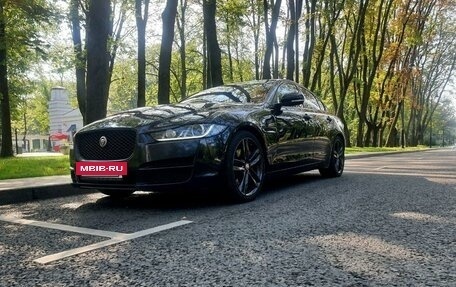 Jaguar XE I рестайлинг, 2015 год, 2 200 000 рублей, 4 фотография