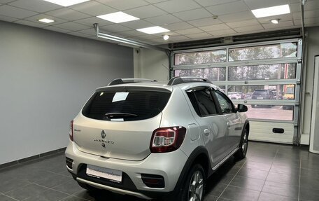 Renault Sandero II рестайлинг, 2019 год, 1 377 000 рублей, 7 фотография