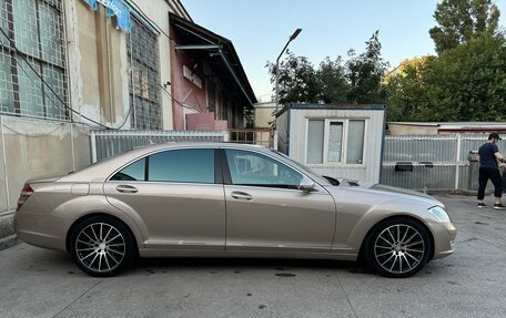 Mercedes-Benz S-Класс, 2007 год, 1 600 000 рублей, 4 фотография