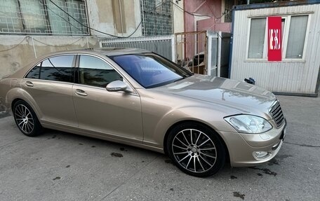 Mercedes-Benz S-Класс, 2007 год, 1 600 000 рублей, 3 фотография