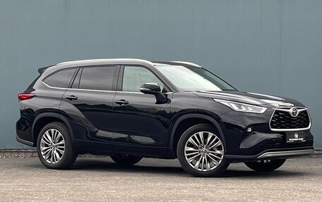 Toyota Highlander, 2023 год, 6 350 000 рублей, 4 фотография