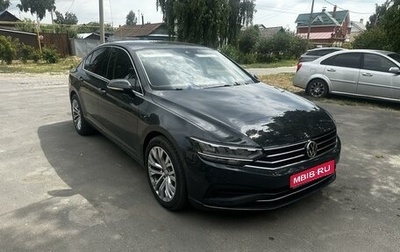 Volkswagen Passat B8 рестайлинг, 2019 год, 2 375 000 рублей, 1 фотография