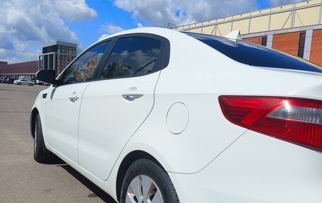 KIA Rio III рестайлинг, 2013 год, 950 000 рублей, 2 фотография