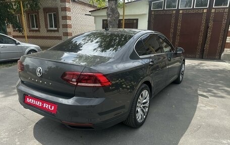 Volkswagen Passat B8 рестайлинг, 2019 год, 2 375 000 рублей, 5 фотография