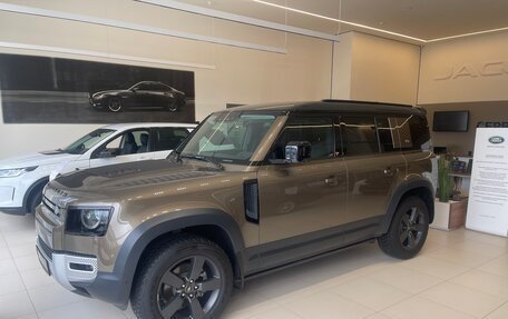 Land Rover Defender II, 2021 год, 9 900 000 рублей, 2 фотография