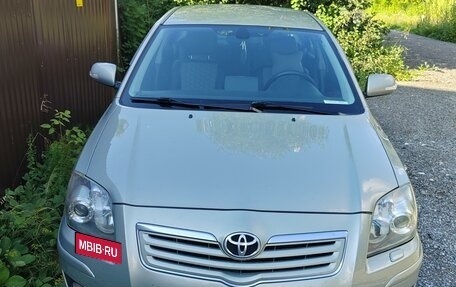 Toyota Avensis III рестайлинг, 2007 год, 1 000 000 рублей, 2 фотография