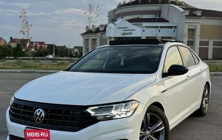 Volkswagen Jetta VII, 2020 год, 1 950 000 рублей, 2 фотография