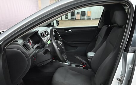 Volkswagen Jetta VI, 2013 год, 1 019 000 рублей, 6 фотография