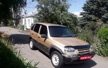 Chevrolet Niva I рестайлинг, 2004 год, 260 000 рублей, 4 фотография