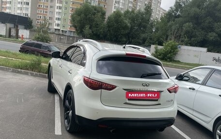 Infiniti FX II, 2013 год, 2 100 000 рублей, 7 фотография