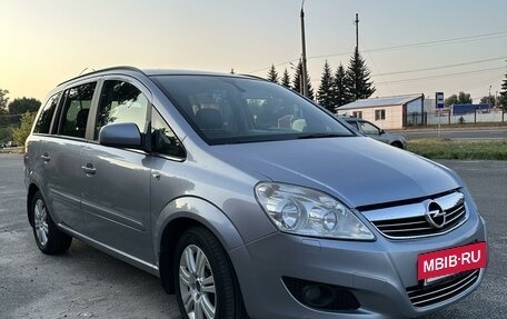 Opel Zafira B, 2010 год, 875 000 рублей, 3 фотография