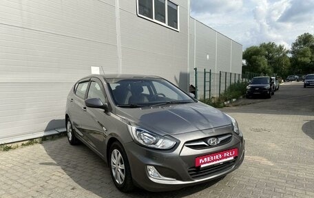 Hyundai Solaris II рестайлинг, 2013 год, 895 000 рублей, 3 фотография