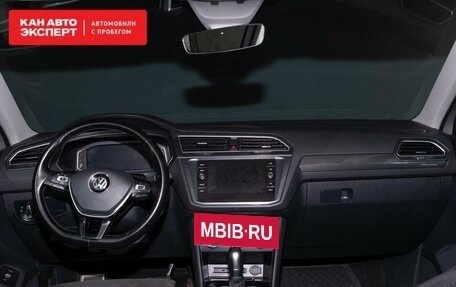 Volkswagen Tiguan II, 2019 год, 3 300 000 рублей, 6 фотография