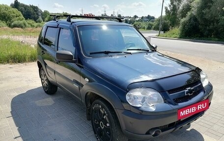 Chevrolet Niva I рестайлинг, 2012 год, 495 000 рублей, 3 фотография