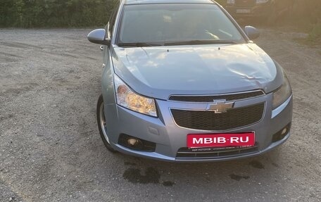 Chevrolet Cruze II, 2012 год, 800 000 рублей, 2 фотография