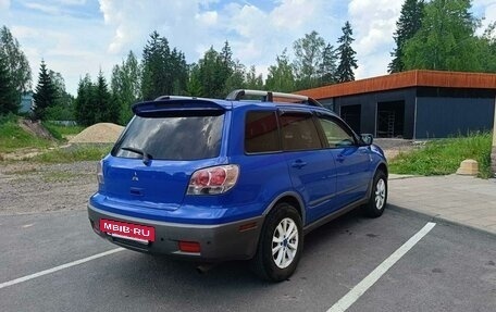 Mitsubishi Outlander III рестайлинг 3, 2002 год, 530 000 рублей, 2 фотография