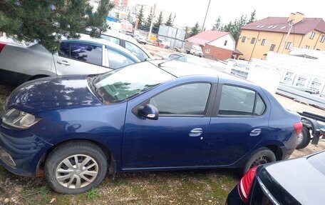 Renault Logan II, 2016 год, 380 000 рублей, 8 фотография