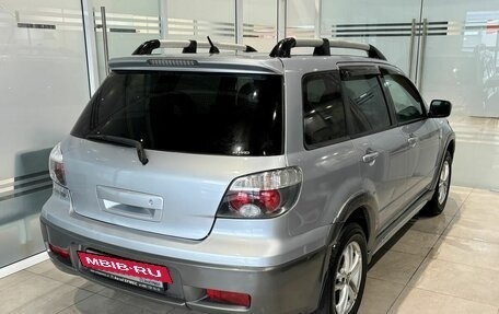 Mitsubishi Outlander III рестайлинг 3, 2005 год, 699 000 рублей, 4 фотография