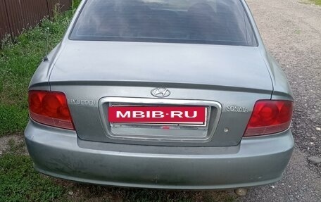 Hyundai Sonata IV рестайлинг, 2005 год, 300 000 рублей, 3 фотография