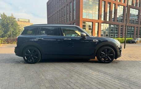 MINI Clubman, 2018 год, 2 850 000 рублей, 2 фотография