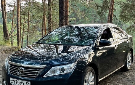 Toyota Camry, 2012 год, 1 900 000 рублей, 1 фотография