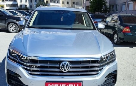 Volkswagen Touareg III, 2018 год, 7 600 000 рублей, 2 фотография