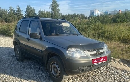 Chevrolet Niva I рестайлинг, 2011 год, 550 000 рублей, 5 фотография