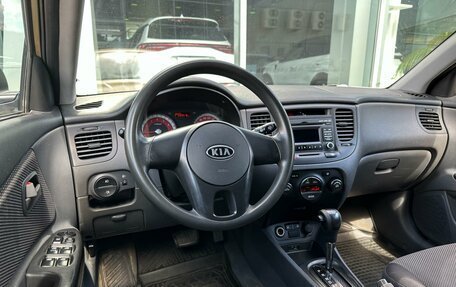 KIA Rio II, 2011 год, 695 000 рублей, 6 фотография