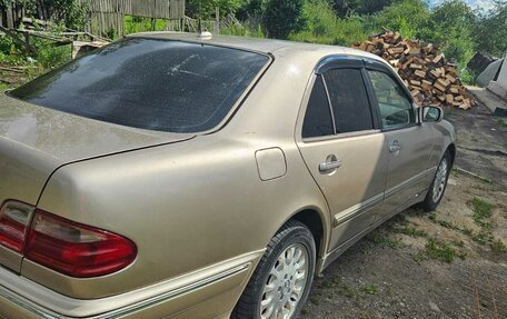 Mercedes-Benz E-Класс, 2000 год, 900 000 рублей, 5 фотография