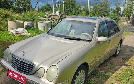 Mercedes-Benz E-Класс, 2000 год, 900 000 рублей, 2 фотография