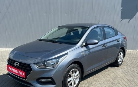 Hyundai Solaris II рестайлинг, 2017 год, 1 350 000 рублей, 3 фотография