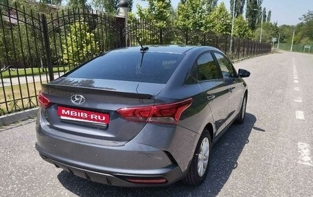 Hyundai Solaris II рестайлинг, 2021 год, 1 750 000 рублей, 18 фотография