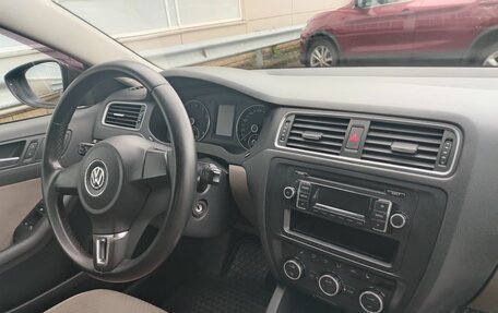 Volkswagen Jetta VI, 2013 год, 944 000 рублей, 6 фотография