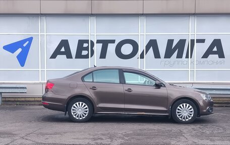 Volkswagen Jetta VI, 2013 год, 944 000 рублей, 3 фотография