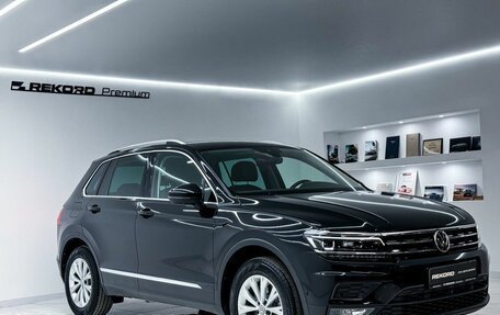 Volkswagen Tiguan II, 2020 год, 3 600 000 рублей, 2 фотография